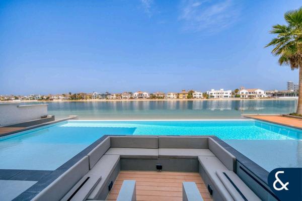 Fully Upgraded | 3 Floors | Atlantis View